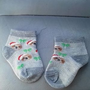 NWT 6-12 months Happy Holidays socks